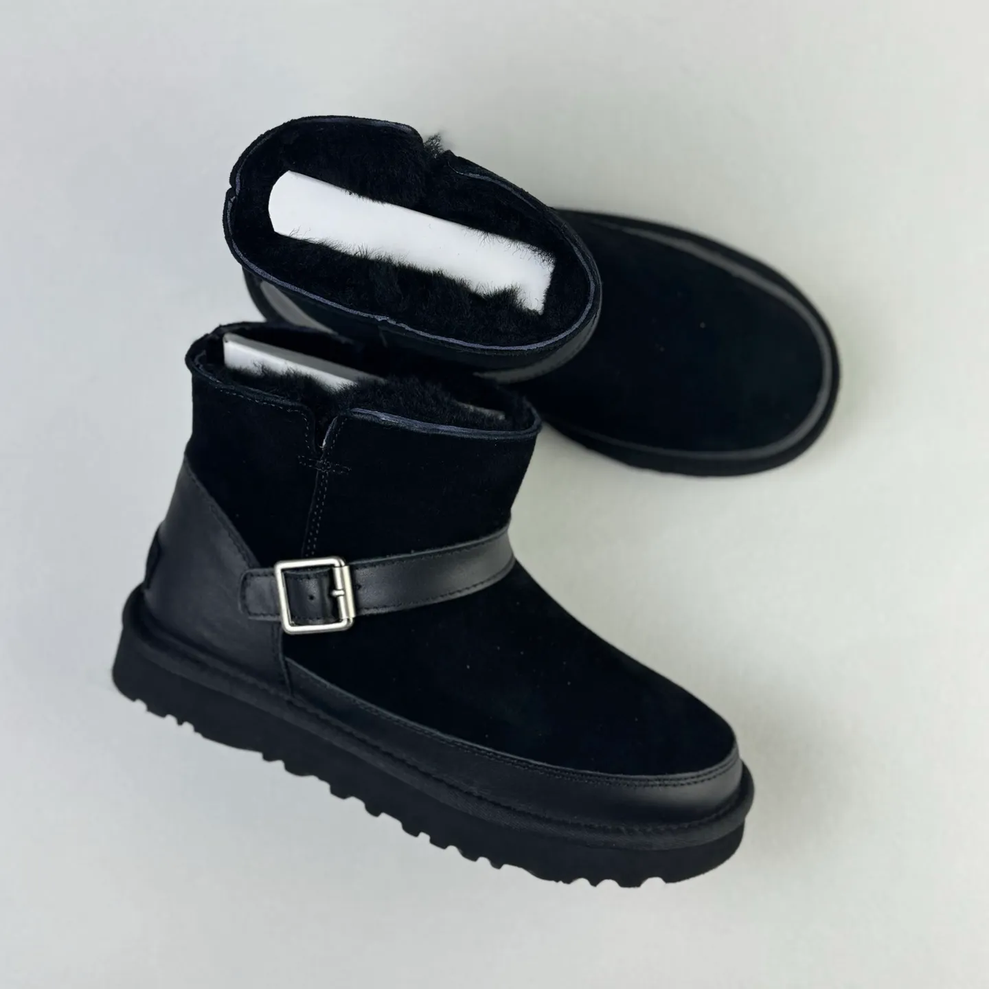 Guangzhou top version ❗ Local 💰560 UGG Classic Novelty cow split leather, warm, simple and versatile, snow boots for women
